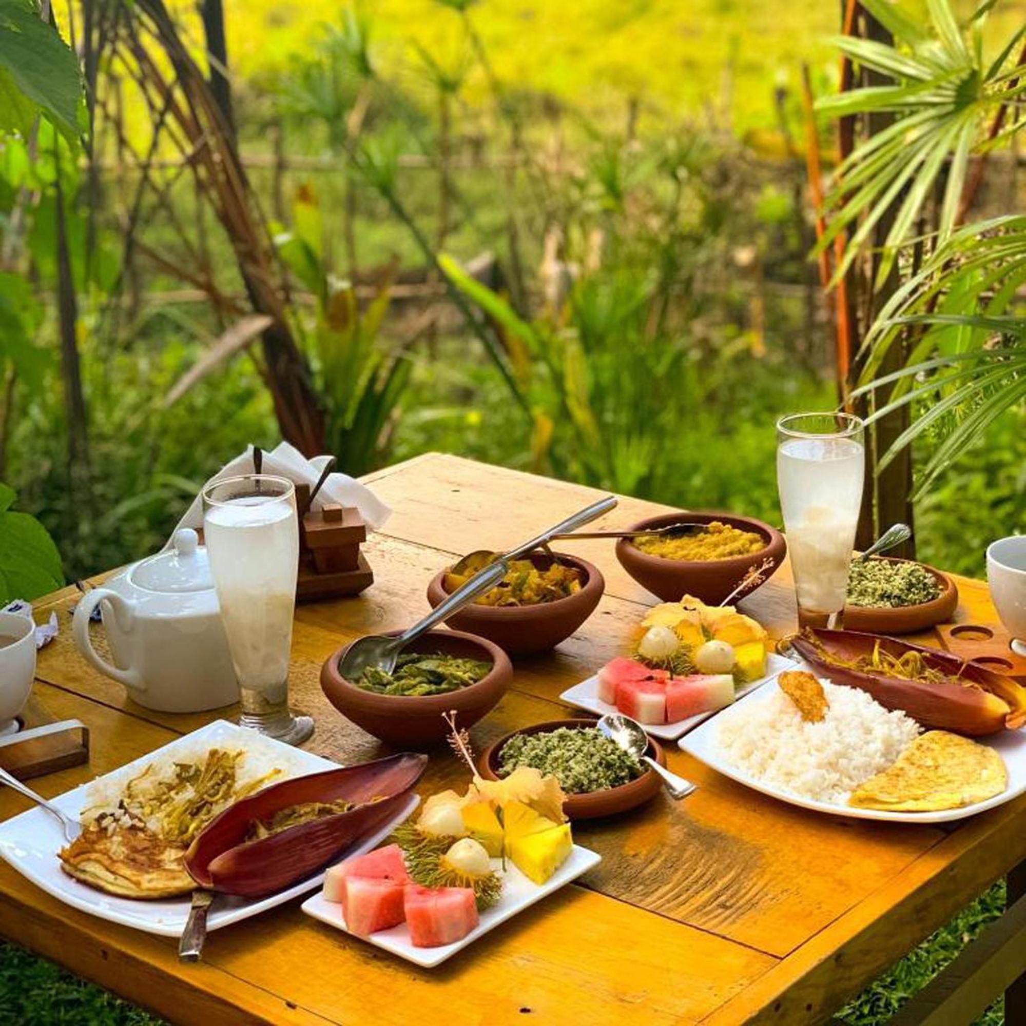 Bed and Breakfast The We2 "Wildwood Elegance Escape" Induruwa Exterior foto