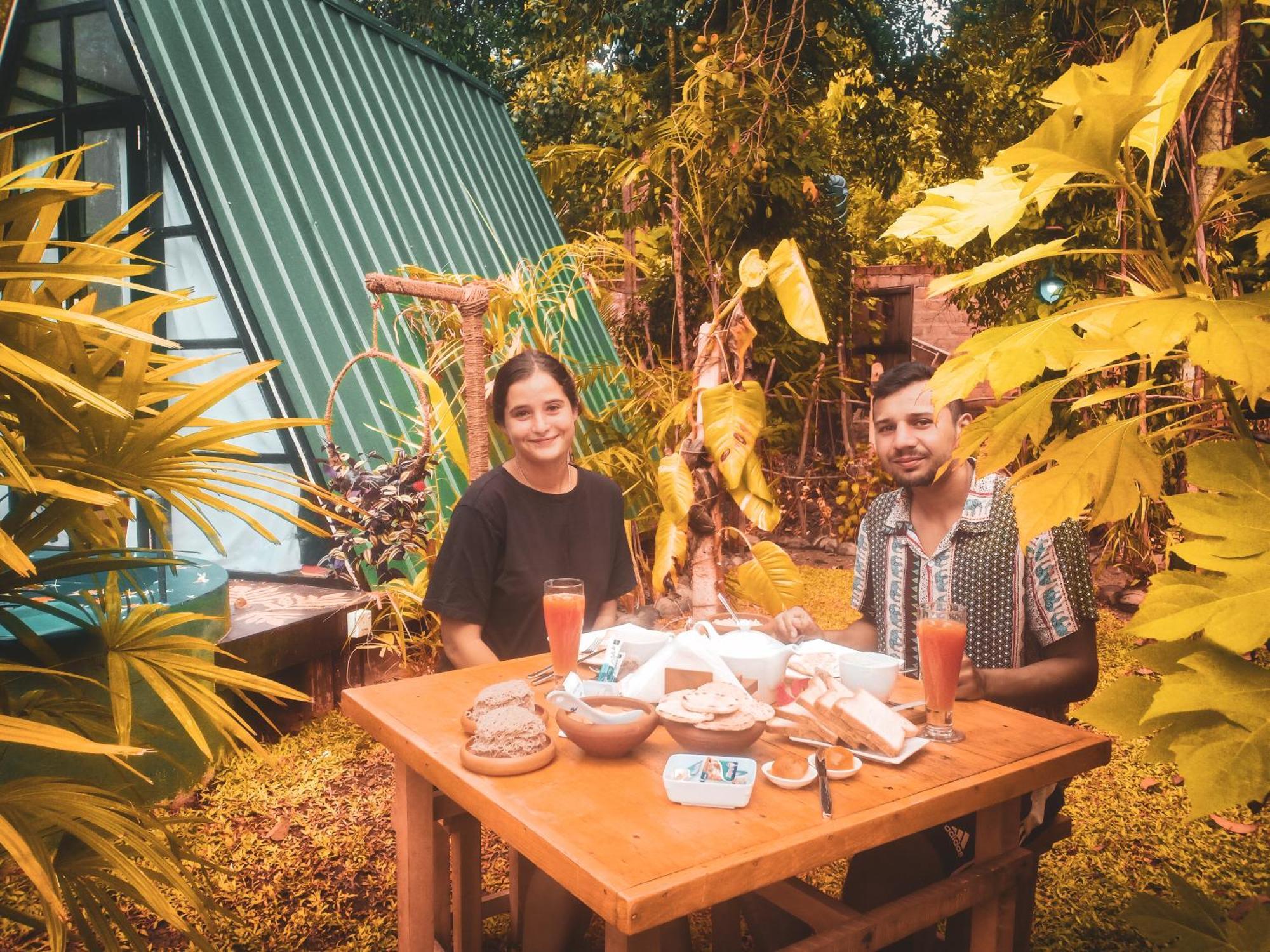 Bed and Breakfast The We2 "Wildwood Elegance Escape" Induruwa Exterior foto